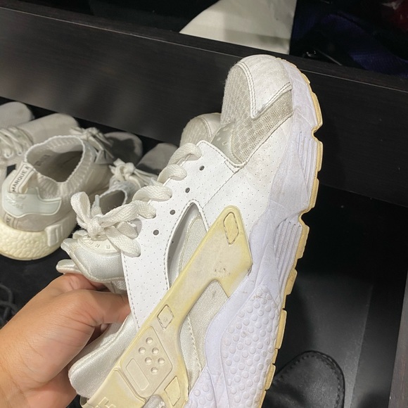 Nike Huaraches - Picture 4 of 5